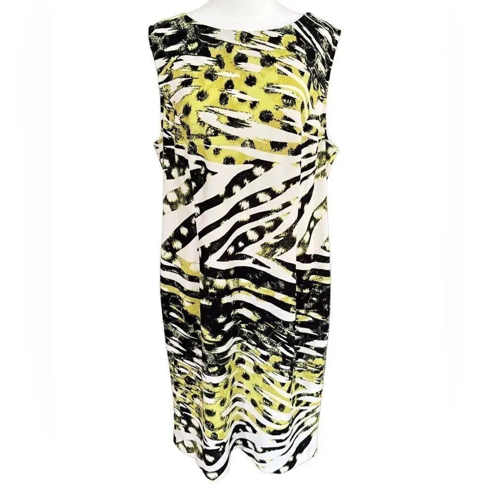 Maya Brooke Plus Size Short Dress
29406X , size 18